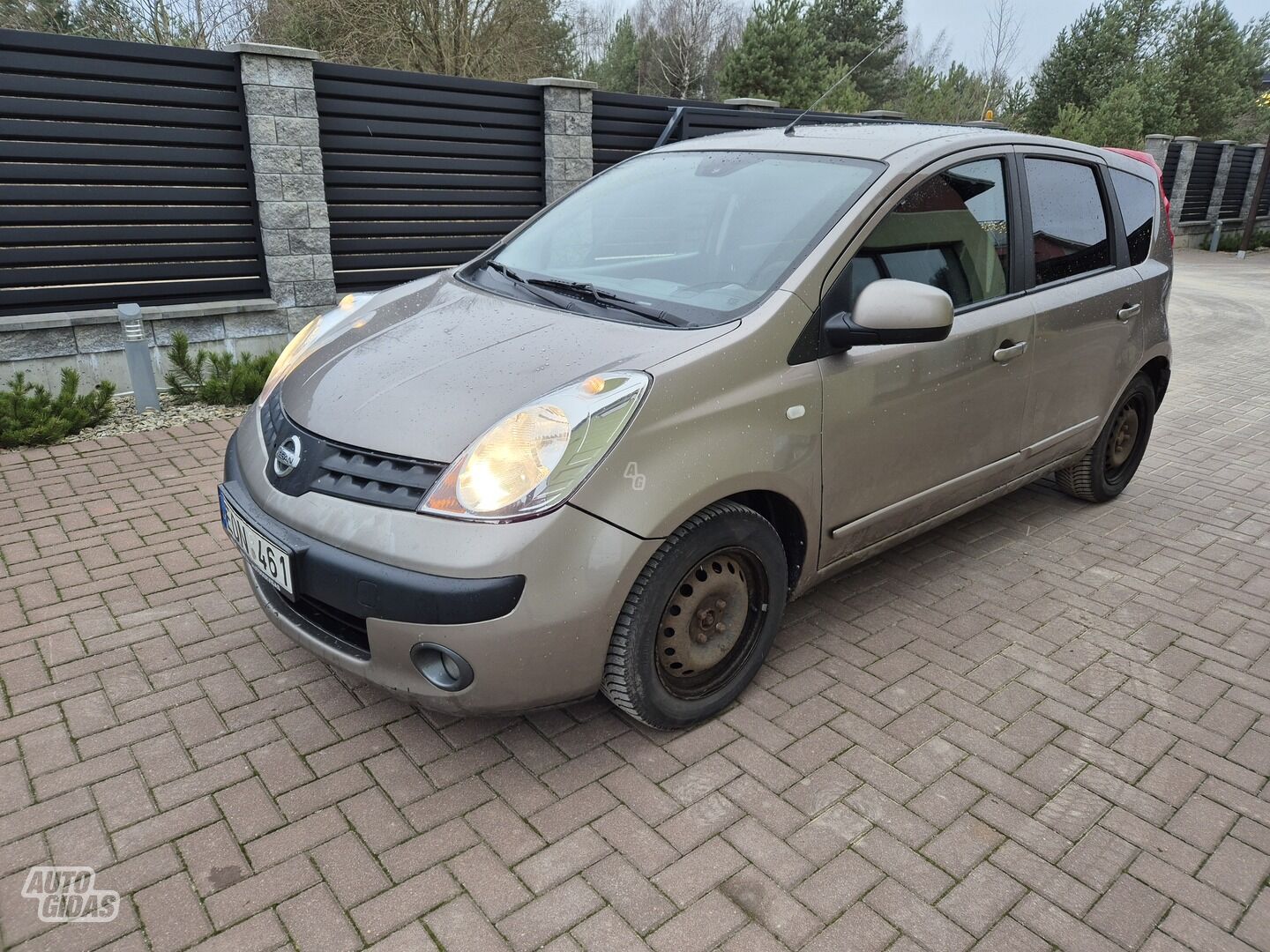 Nissan Note 2006 г Хэтчбек