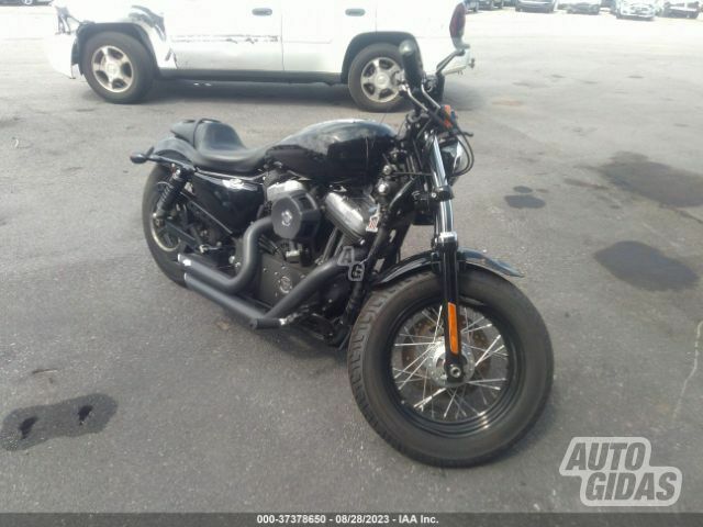 Harley-Davidson XL 2011 y Touring / Sport Touring motorcycle