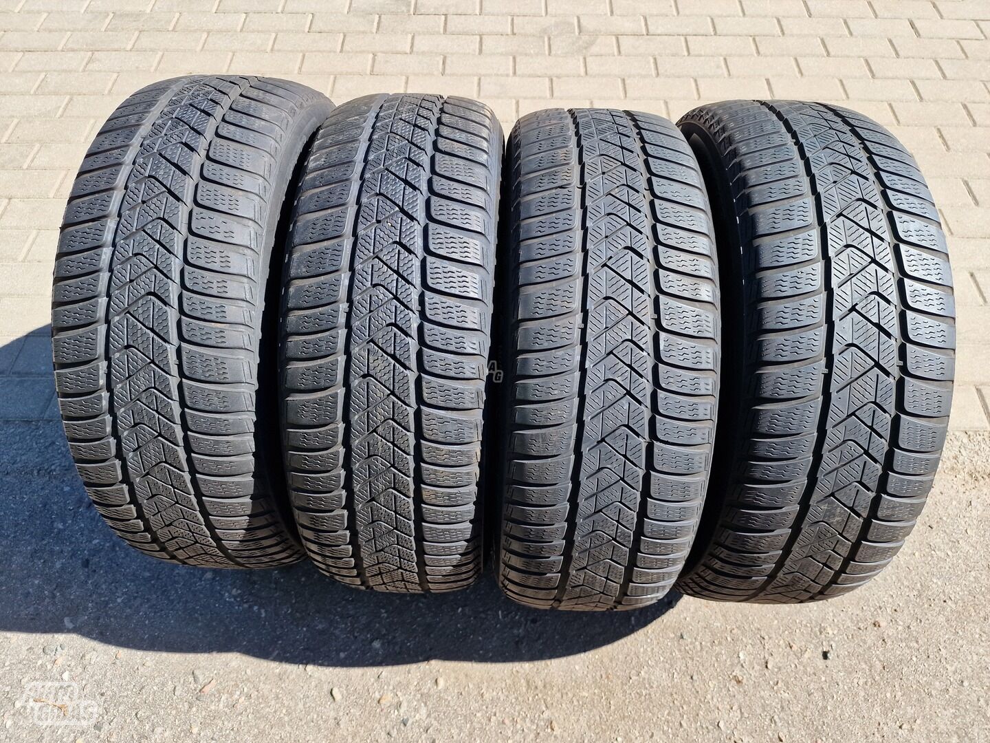 Pirelli Winter SOTTO ZERO 3 R17 winter tyres passanger car