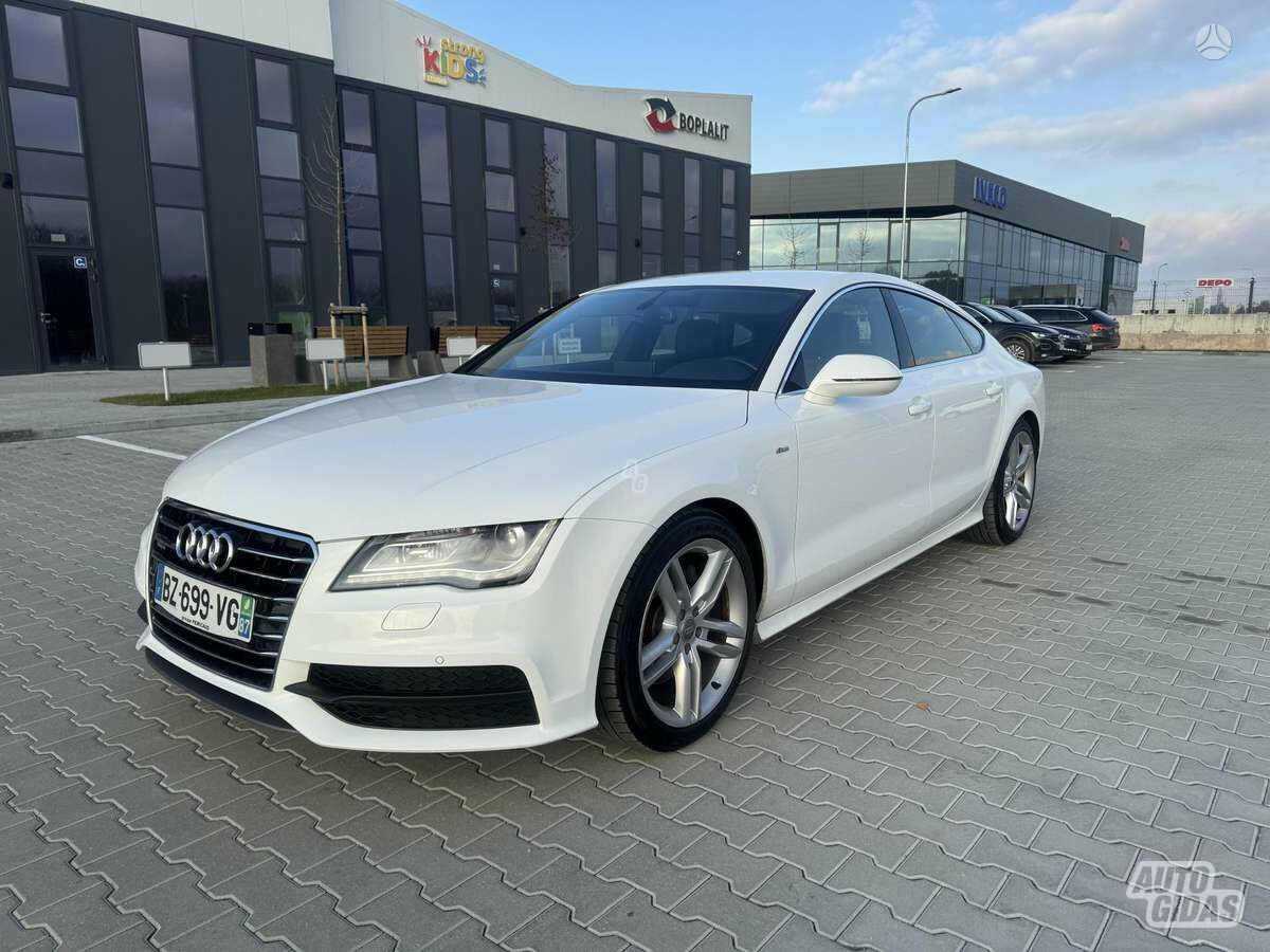 Audi A7 2012 m Coupe