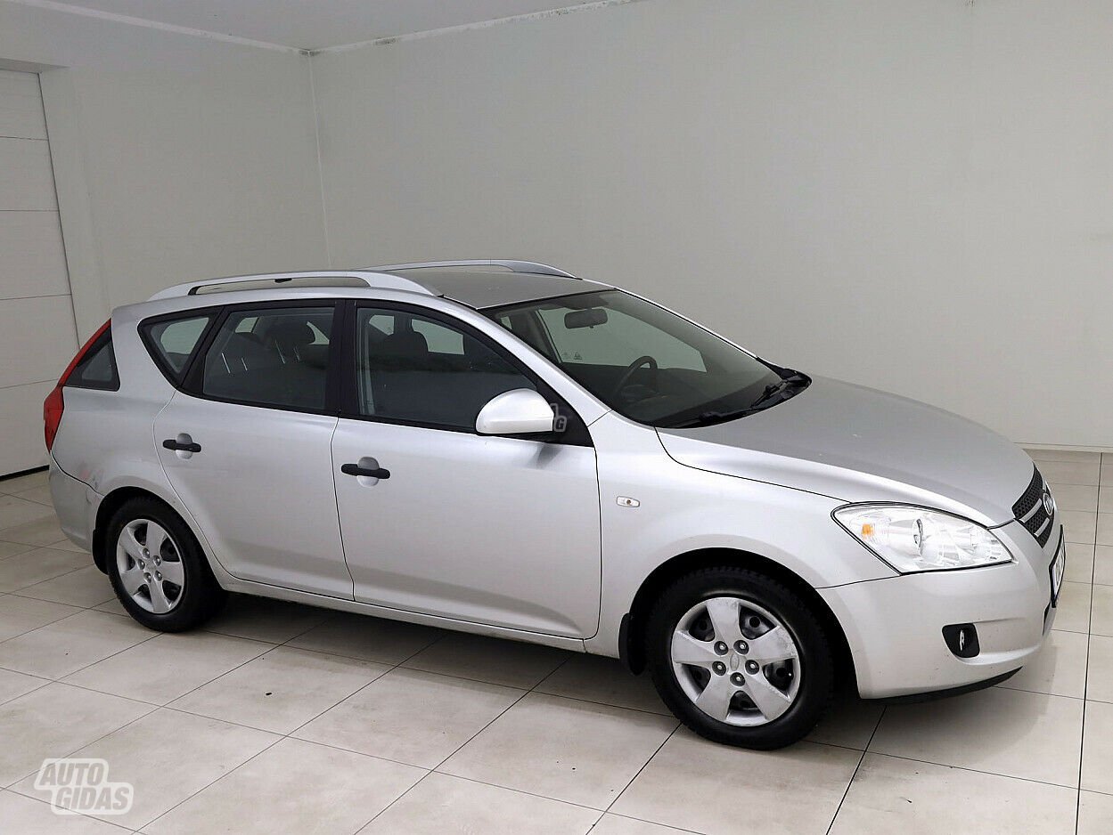 Kia Cee'd 2008 m Universalas