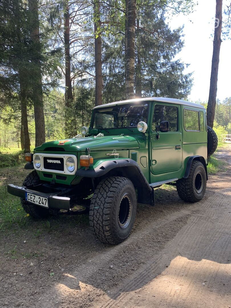 Toyota Land Cruiser 1980 m Visureigis / Krosoveris