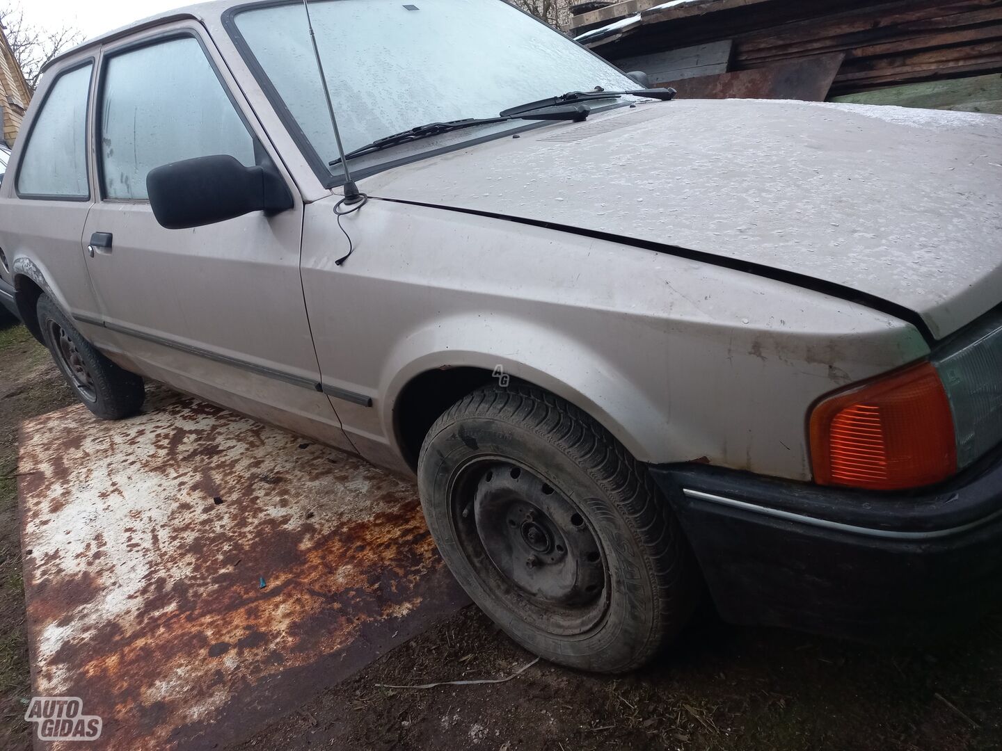 Ford Escort 1986 m Coupe