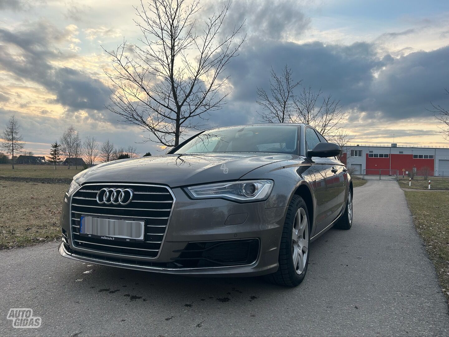 Audi A6 C7 2013 y