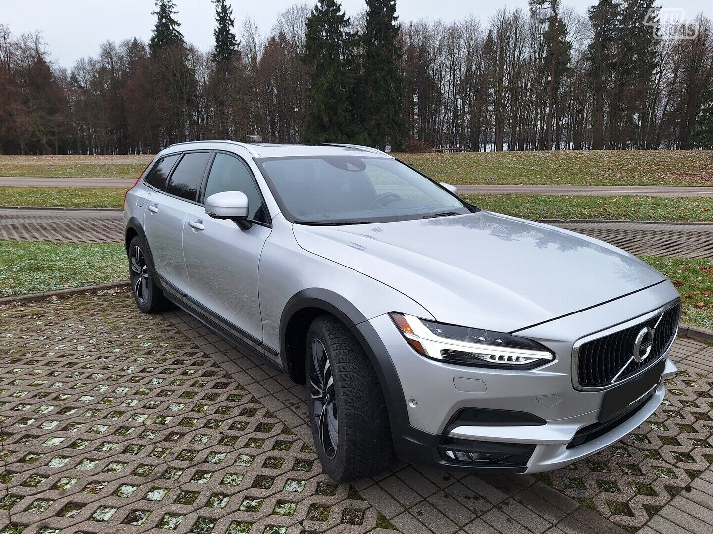 Volvo V90 Cross Country T5 2018 y