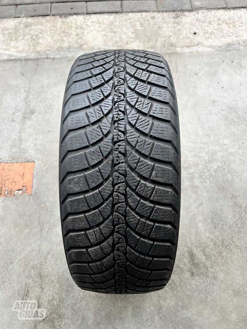 Kumho Winterraft R18 winter tyres passanger car