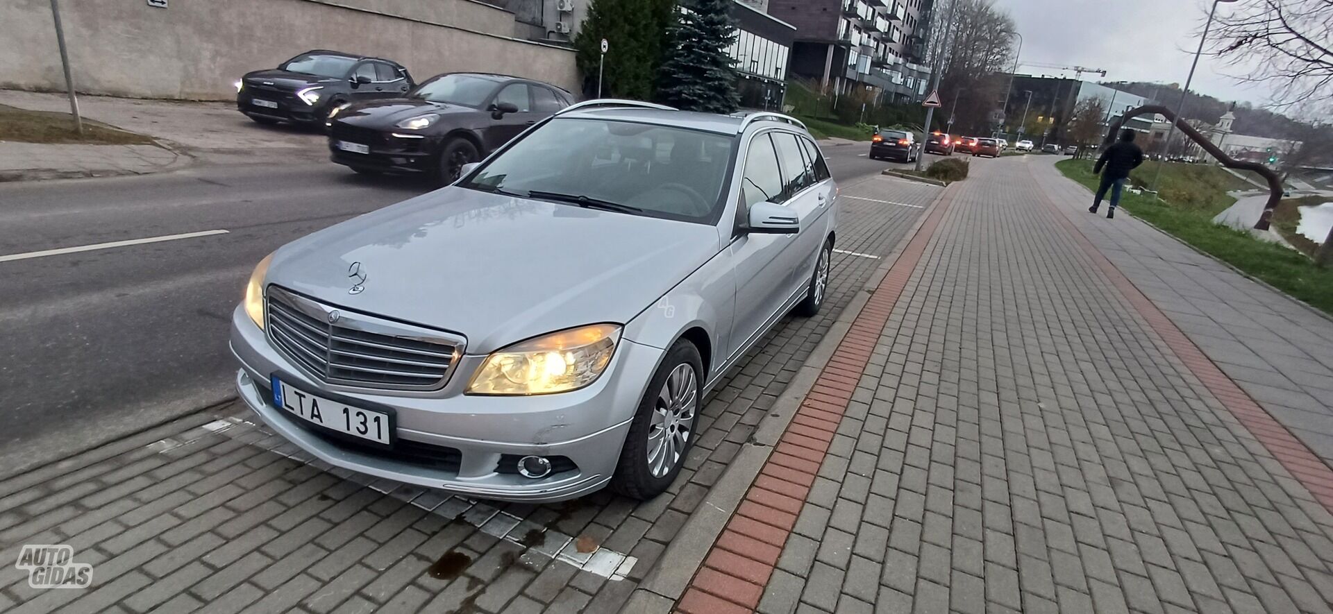 Mercedes-Benz C 200 2008 m Universalas