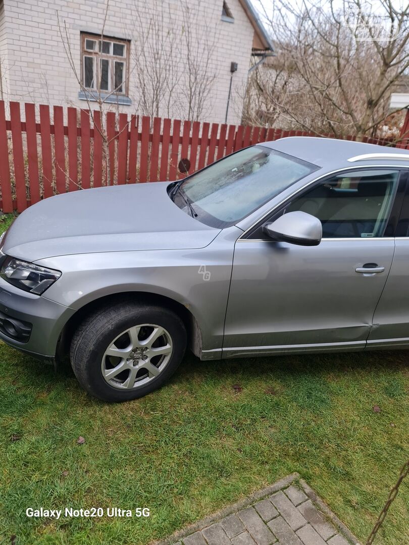 Audi Q5 2009 г Внедорожник / Кроссовер