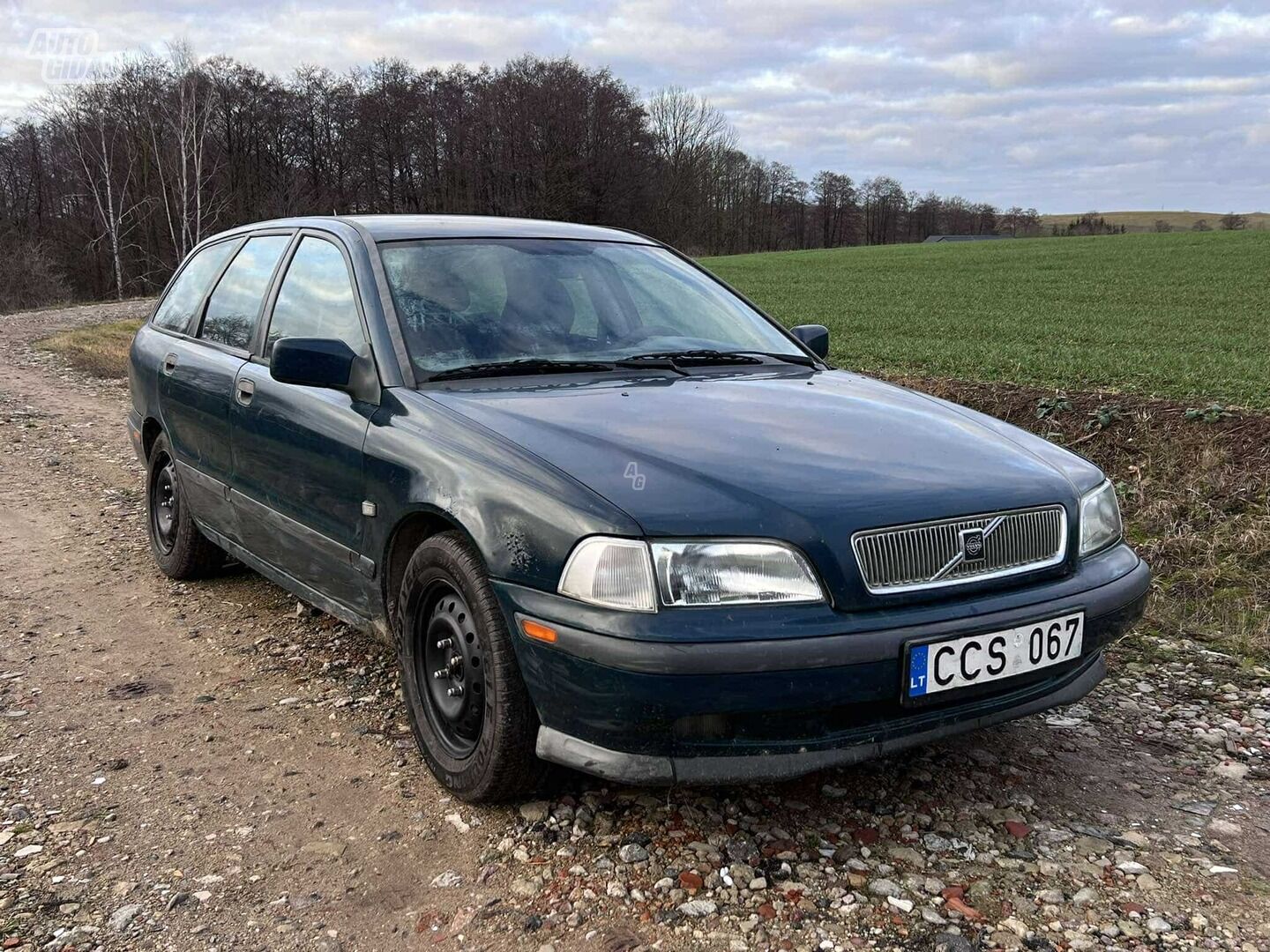 Volvo V40 1997 m Universalas