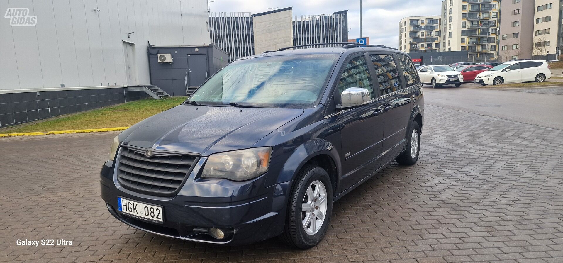 Chrysler Town & Country 2012 m Vienatūris