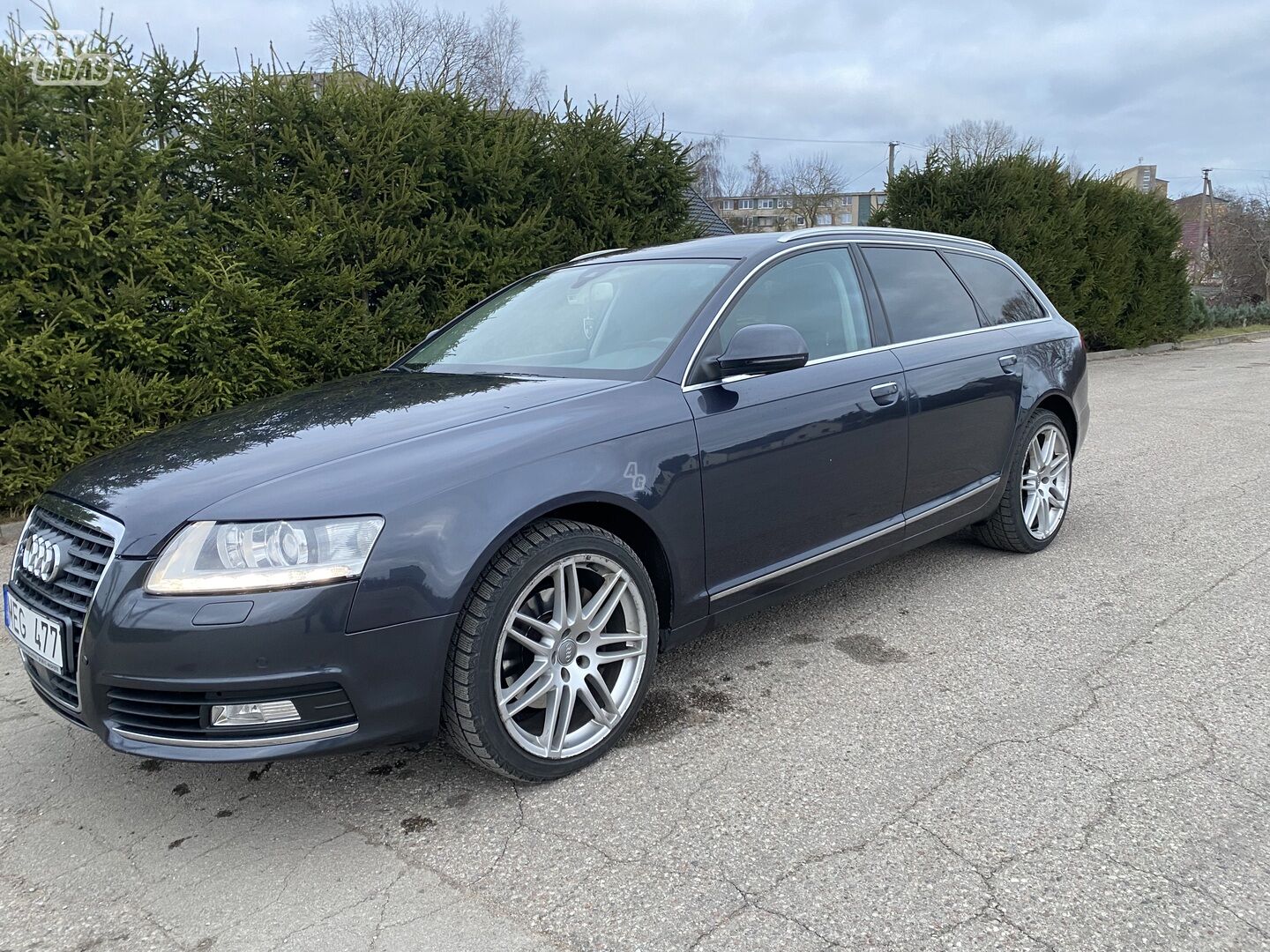 Audi A6 2008 m Universalas