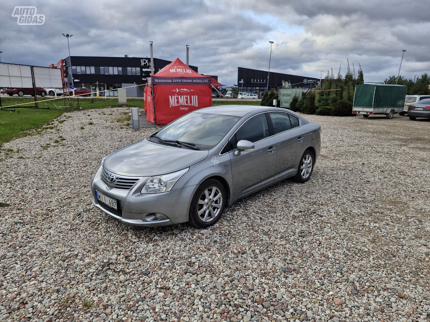 Toyota Avensis 2010 y Hatchback