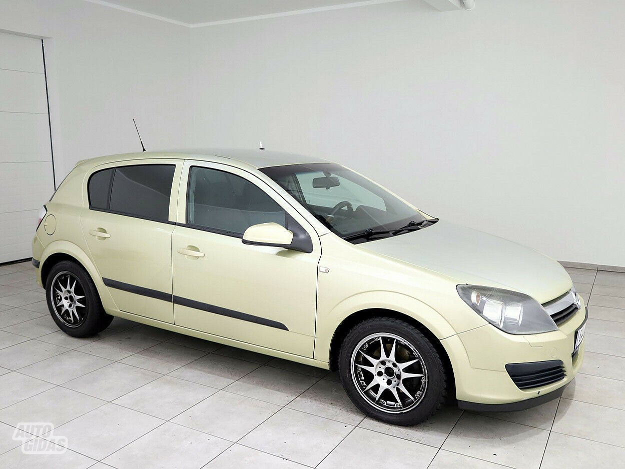 Opel Astra 2004 г Хэтчбек