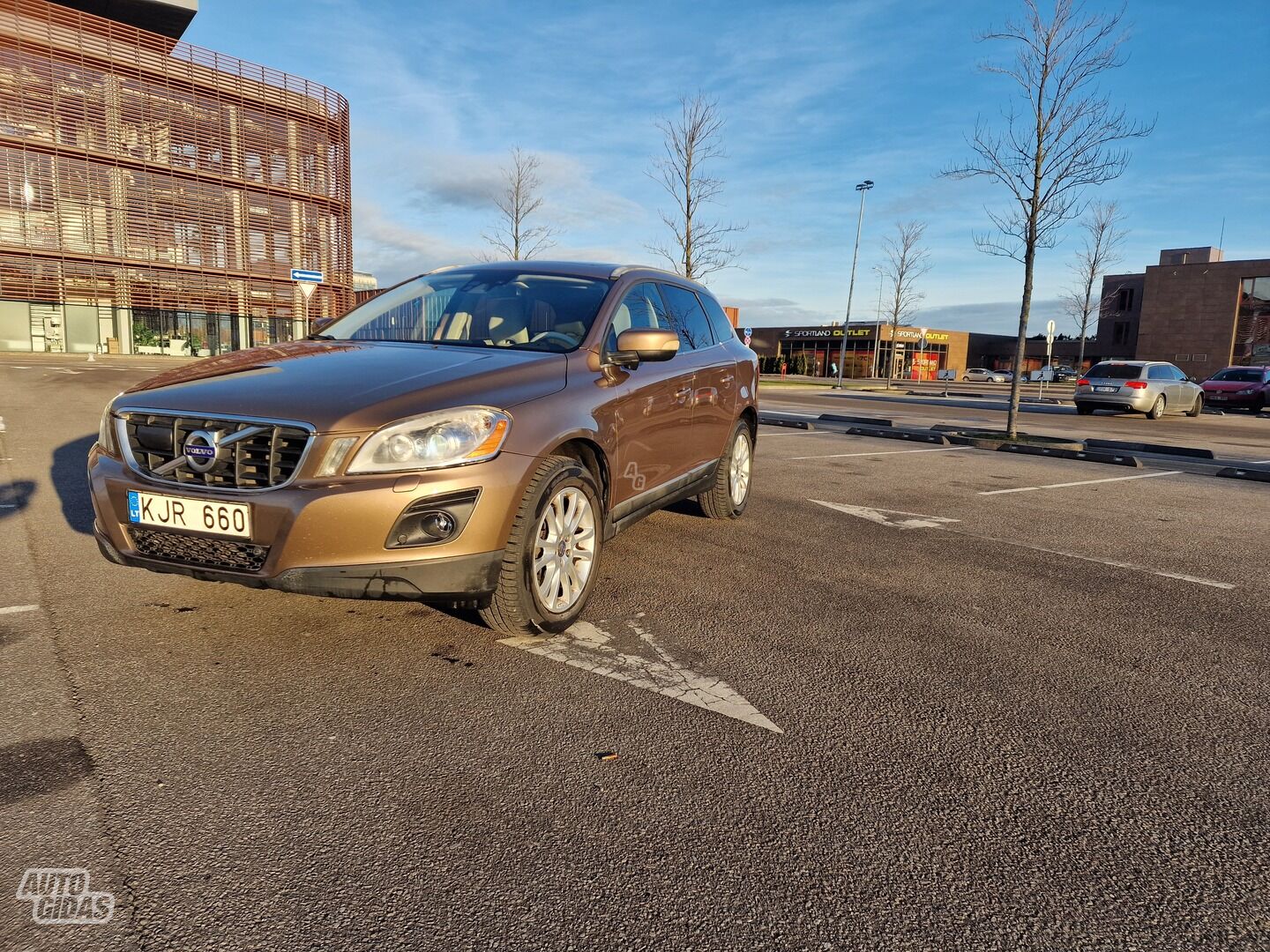 Volvo XC60 2010 г Внедорожник / Кроссовер