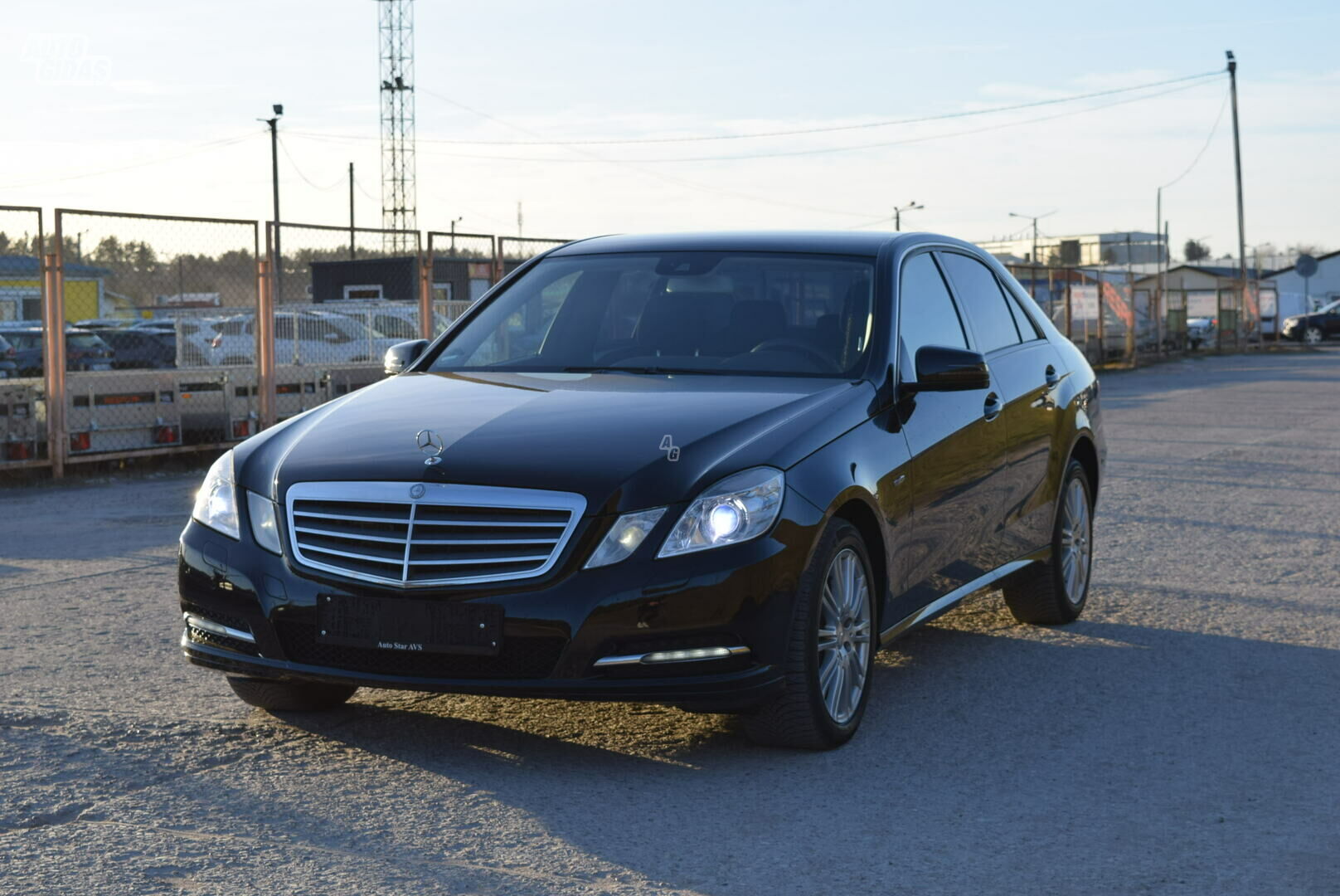 Mercedes-Benz E 350 2011 г Седан