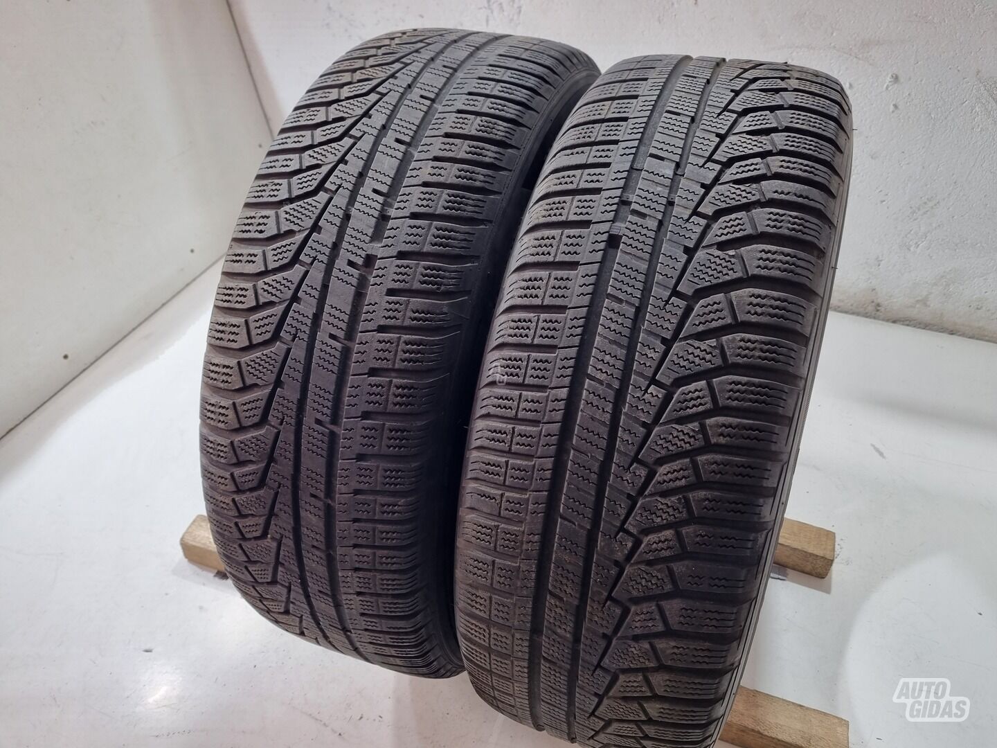 Hankook 4-5mm R17 žieminės padangos lengviesiems