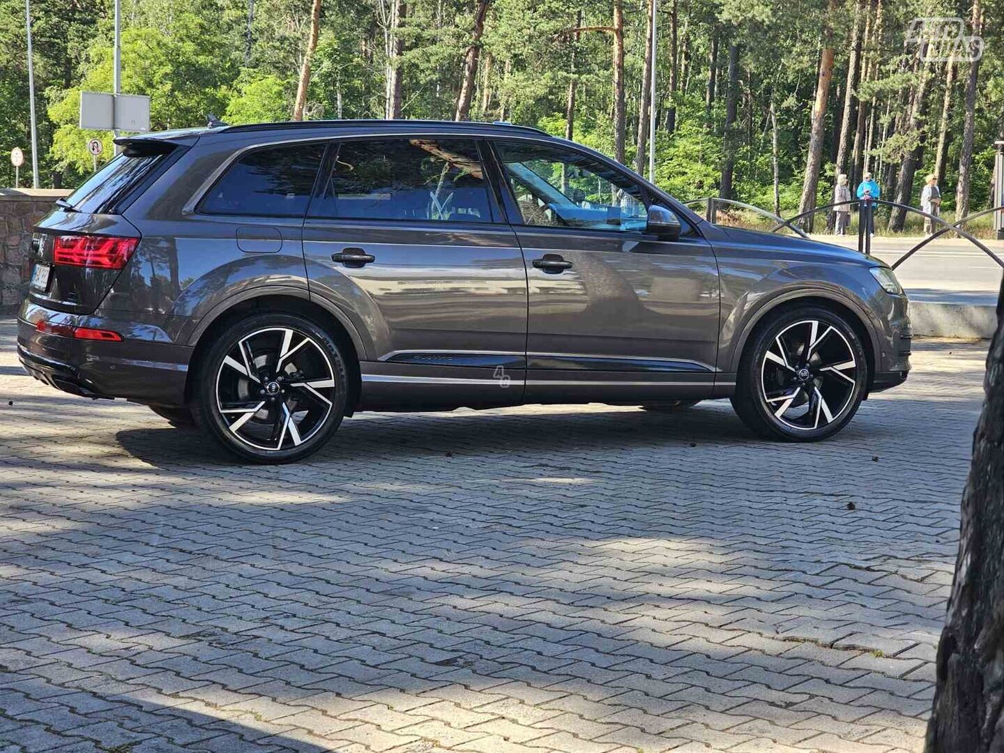 Audi Q7 2016 г Внедорожник / Кроссовер