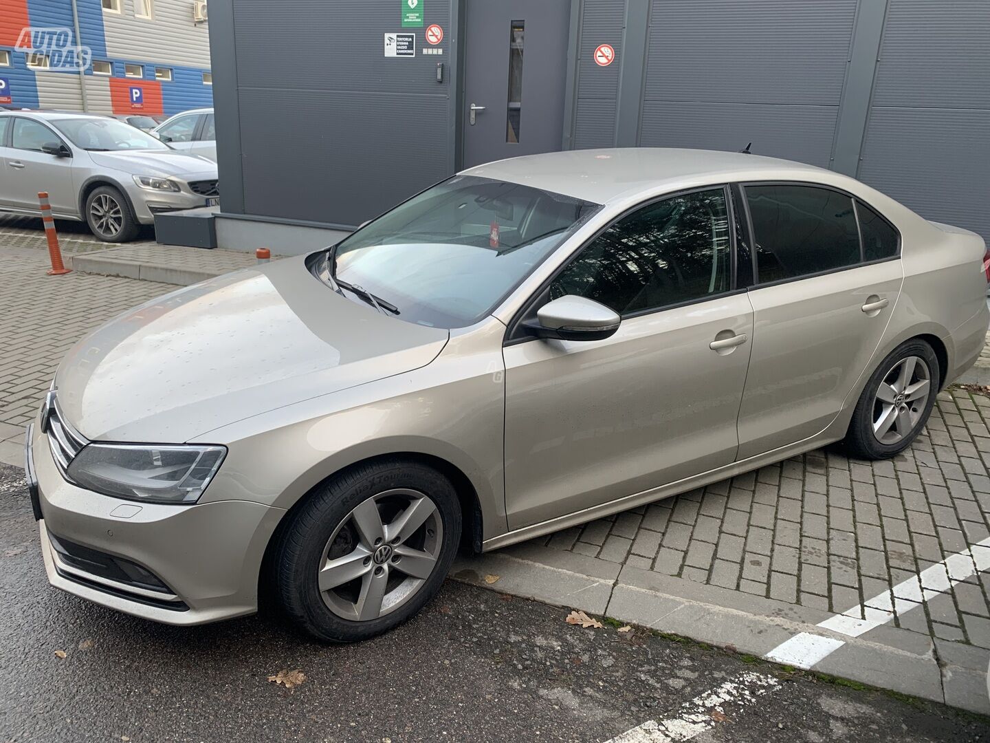 Volkswagen Jetta 2015 г Седан