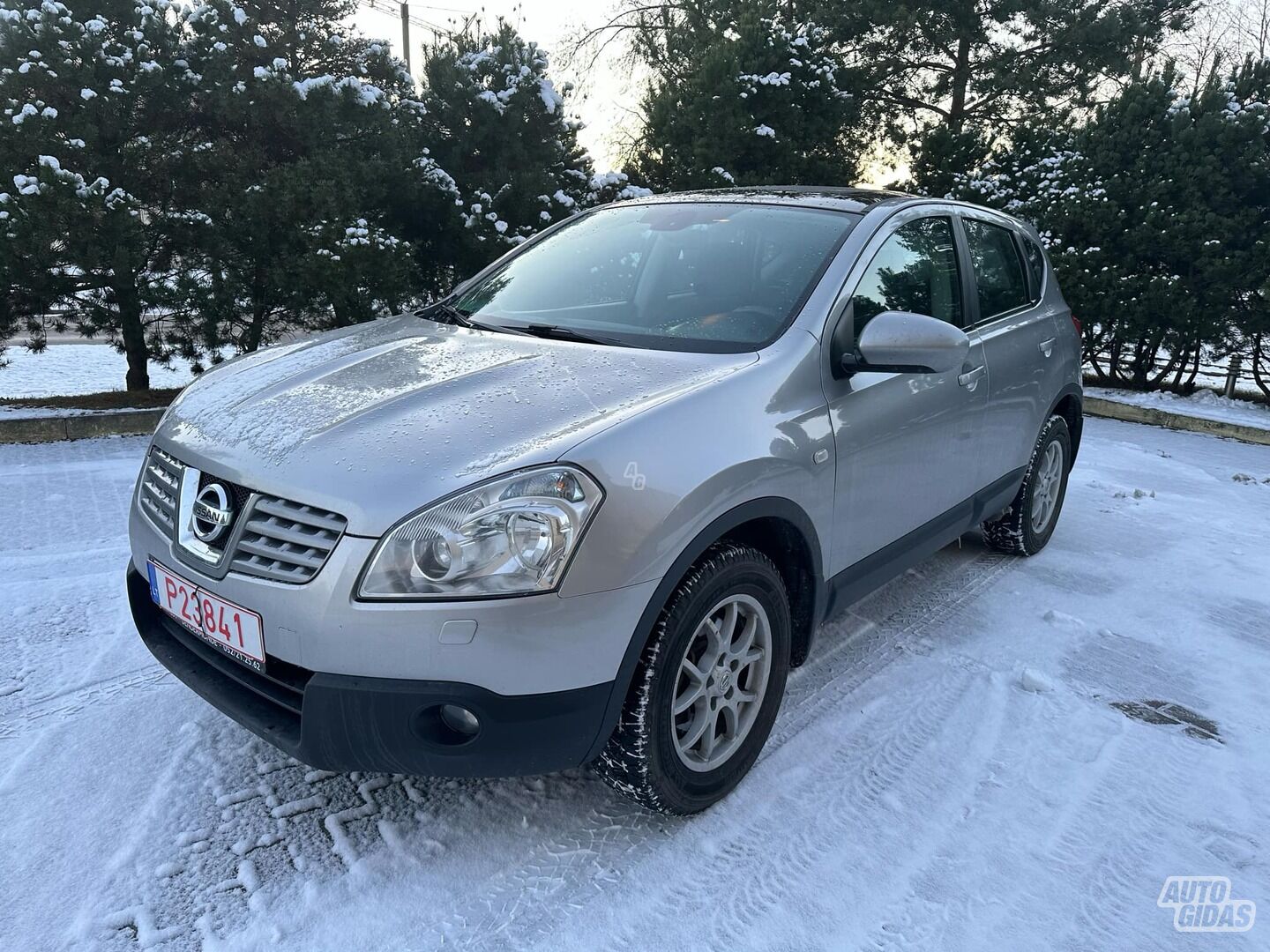 Nissan Qashqai 2009 г Внедорожник / Кроссовер