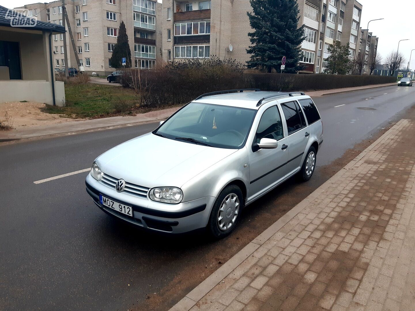 Volkswagen Golf 2000 m Universalas