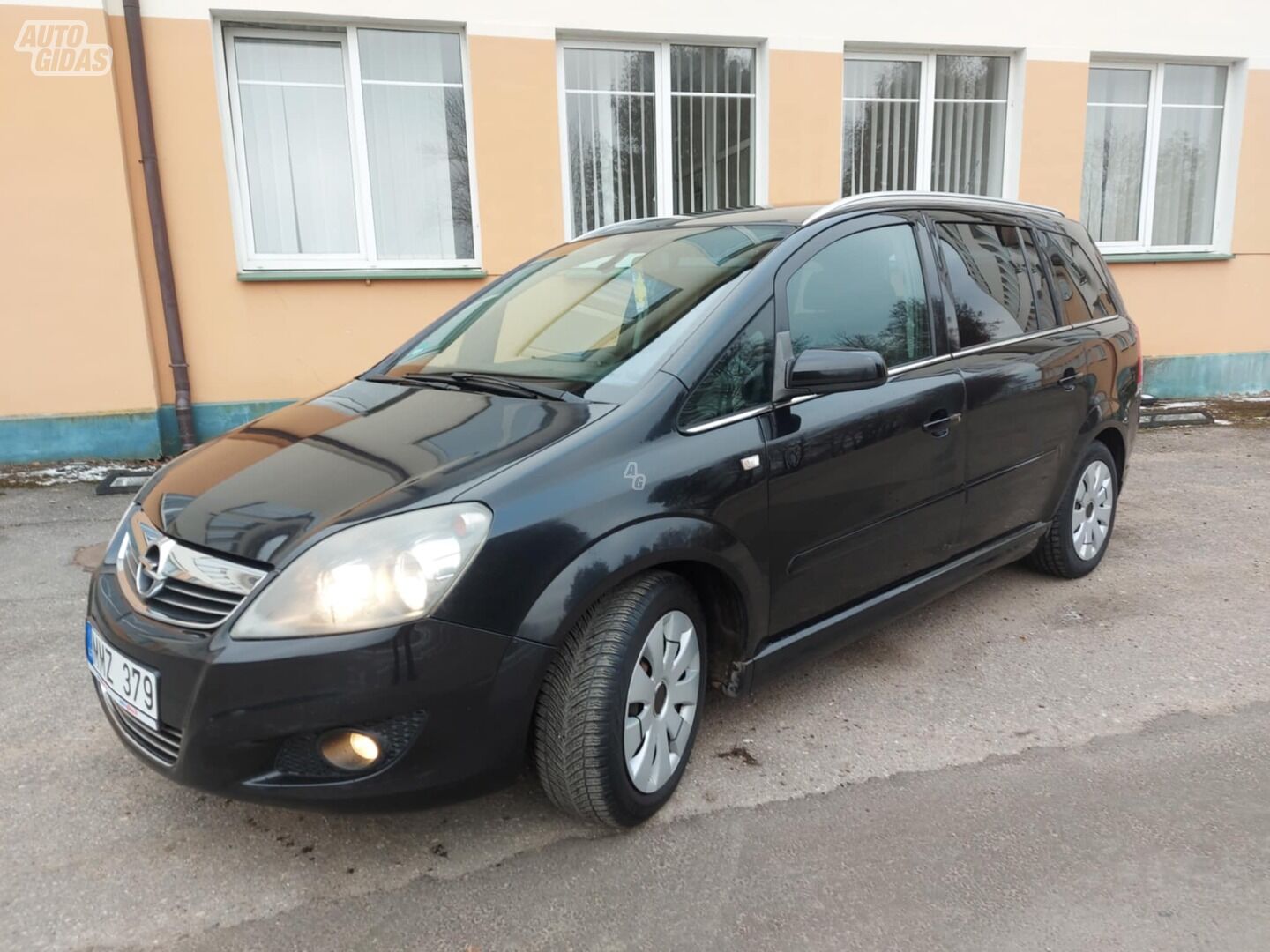 Opel Zafira 2008 г Минивэн