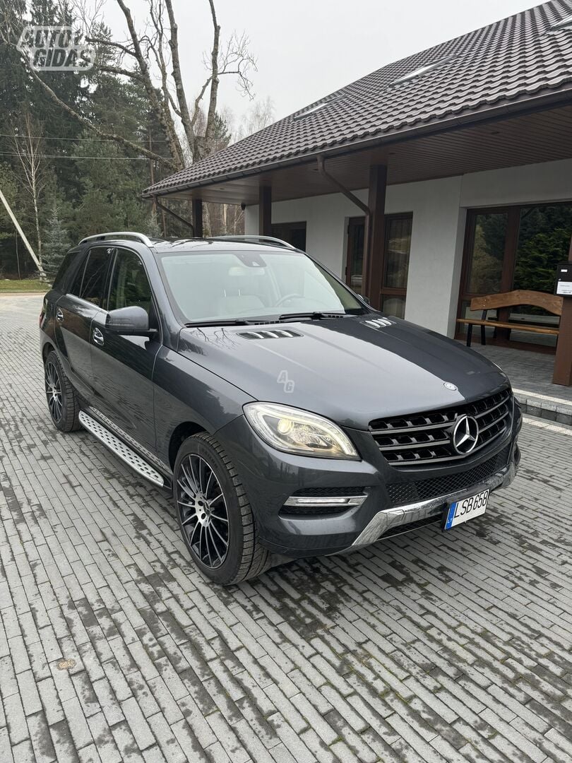 Mercedes-Benz ML 350 2013 y Off-road / Crossover