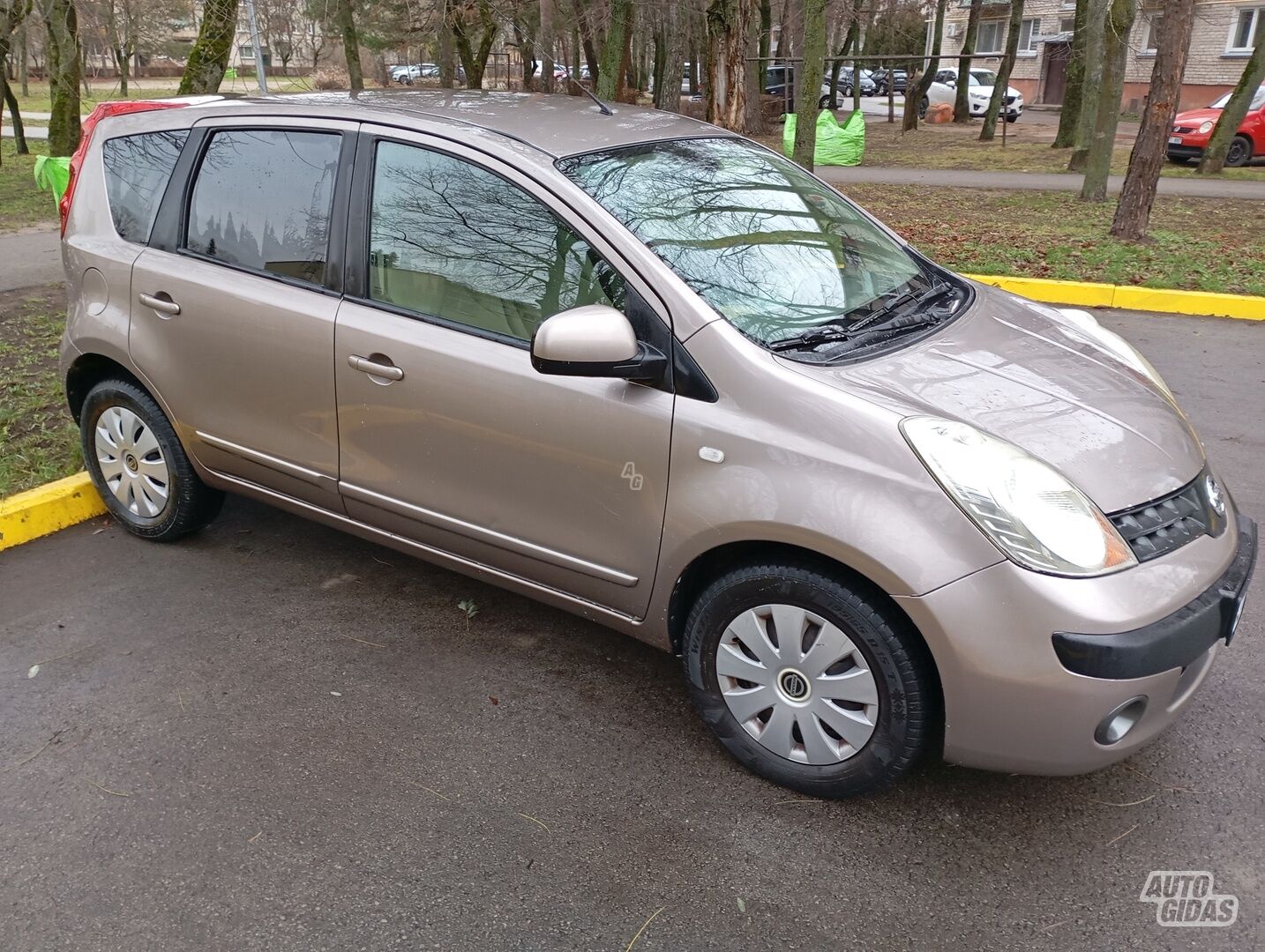 Nissan Note 2006 m Vienatūris