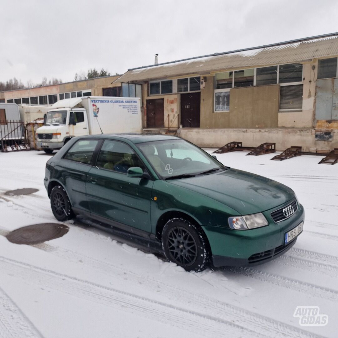 Audi A3 1999 m Hečbekas