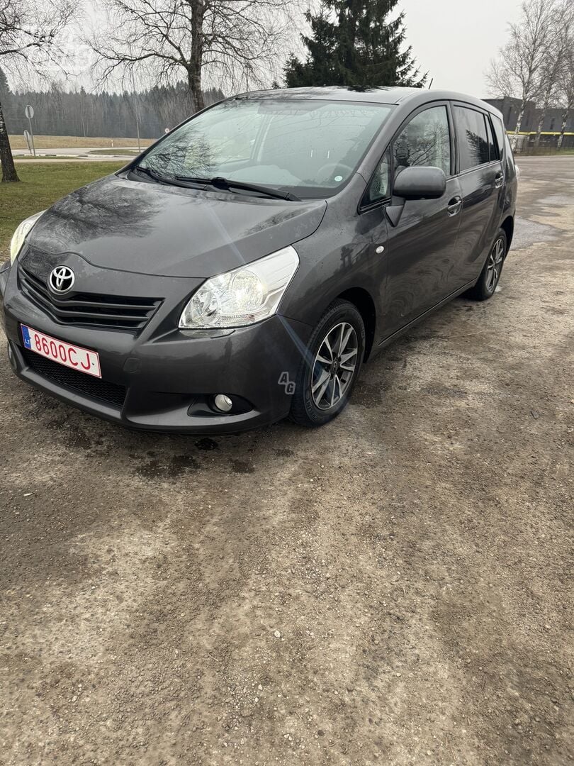 Toyota Verso 2011 m Hečbekas