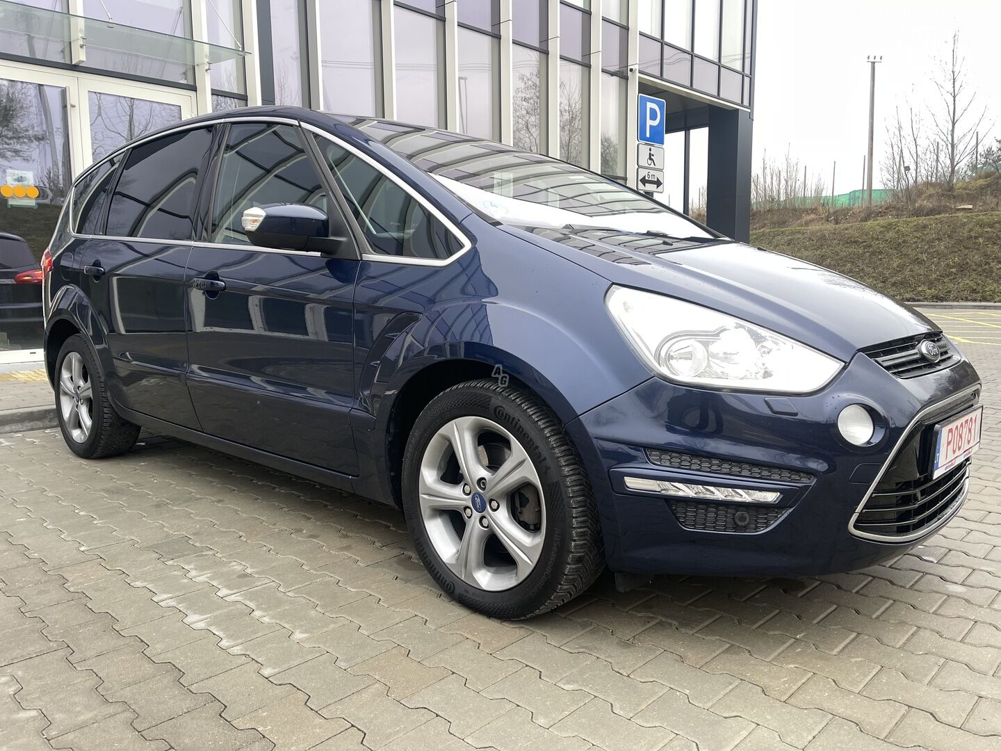 Ford S-Max TITANIUM / GHIA 2011 m