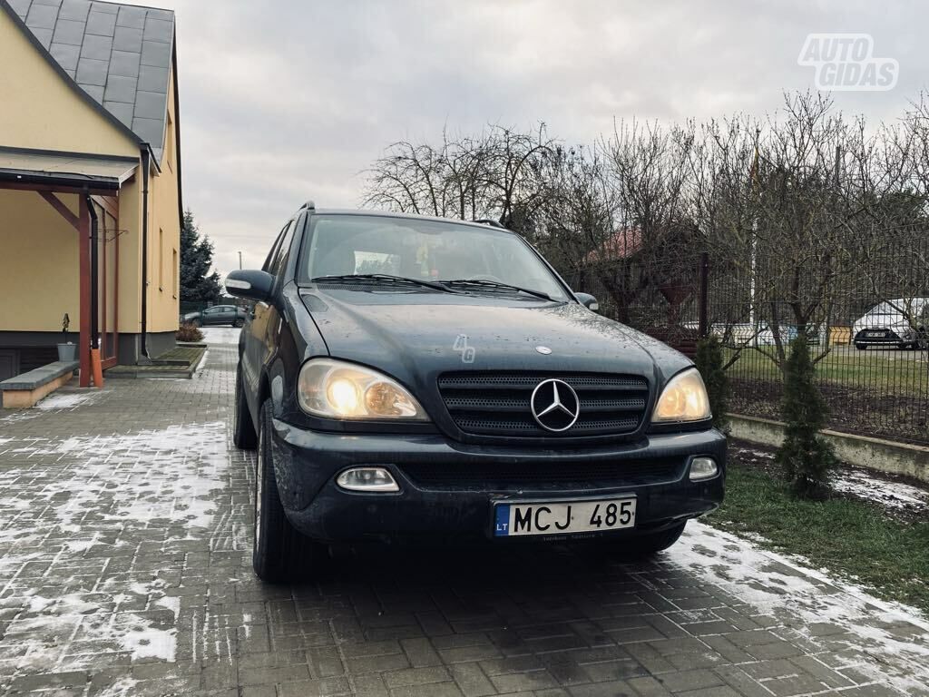 Mercedes-Benz ML 270 2004 y Off-road / Crossover