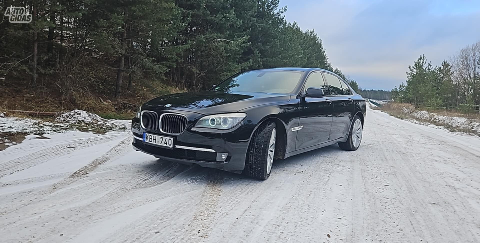 Bmw 740 2011 y Sedan