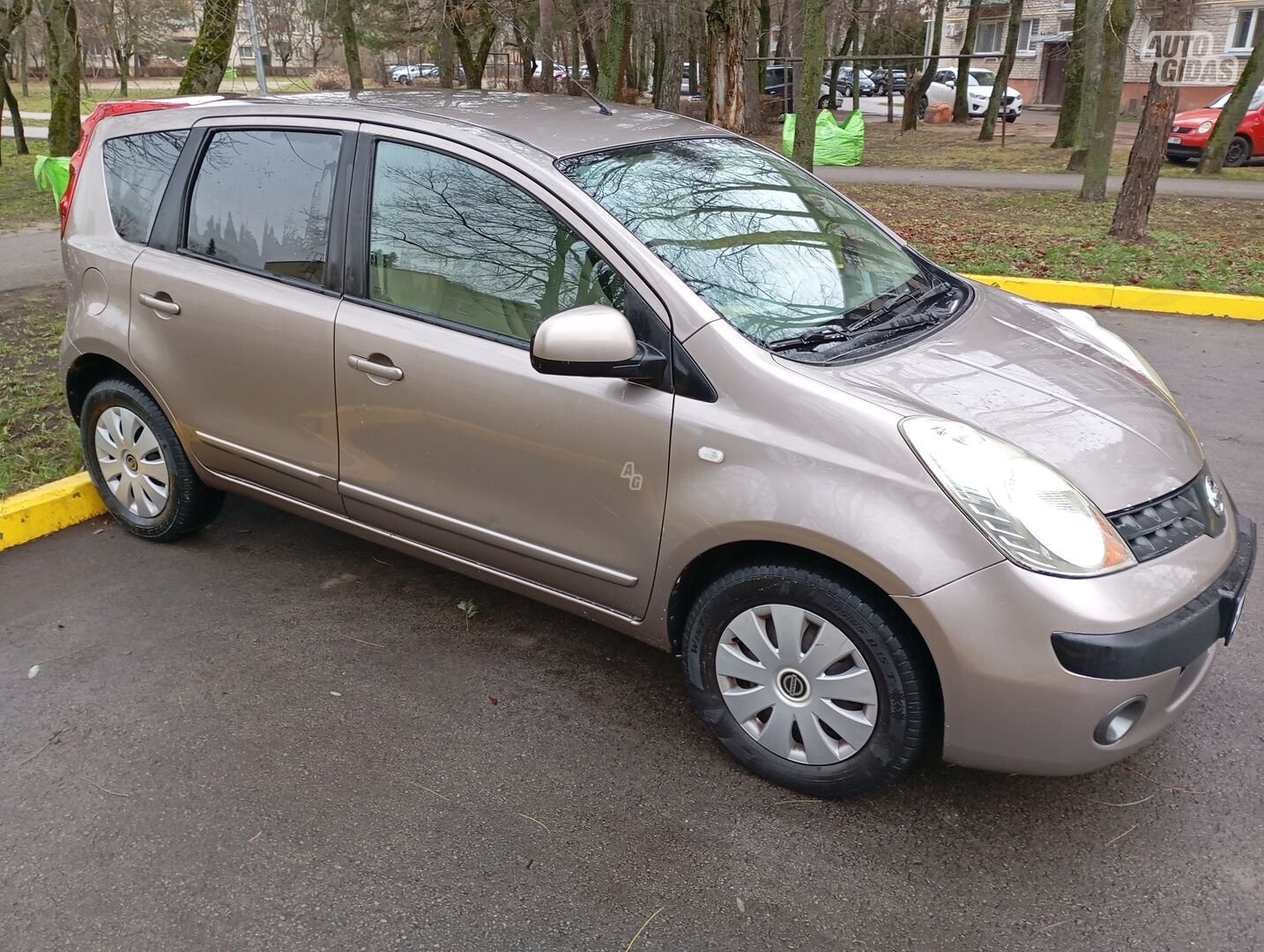 Nissan Note 2006 m Vienatūris