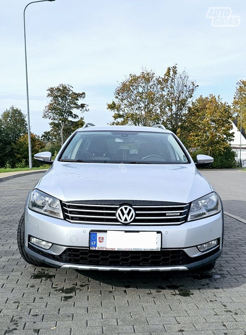 Volkswagen Passat Alltrack TDI 2012 г