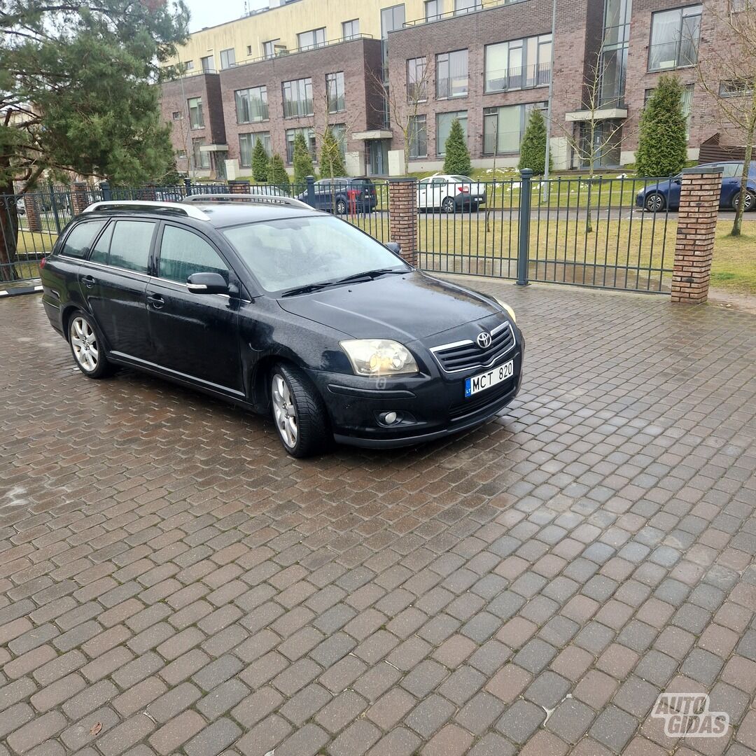 Toyota Avensis D-4D Sol 2008 m