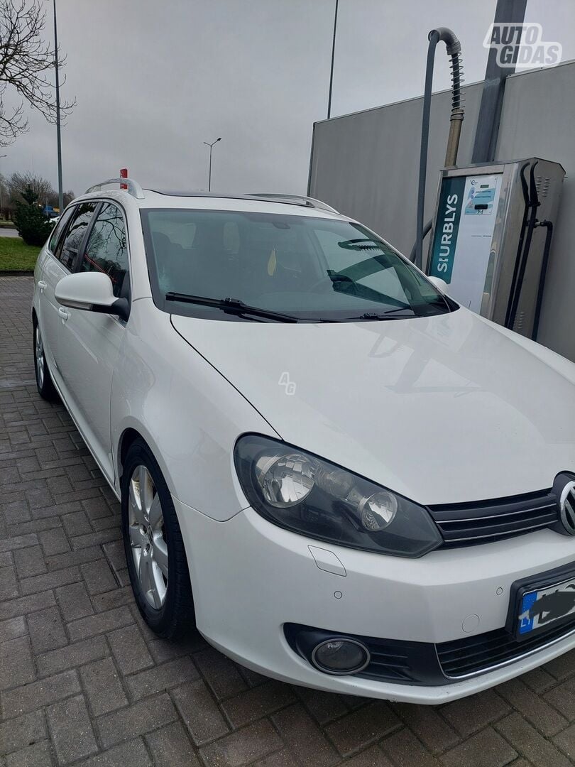 Volkswagen Golf 2010 г Универсал