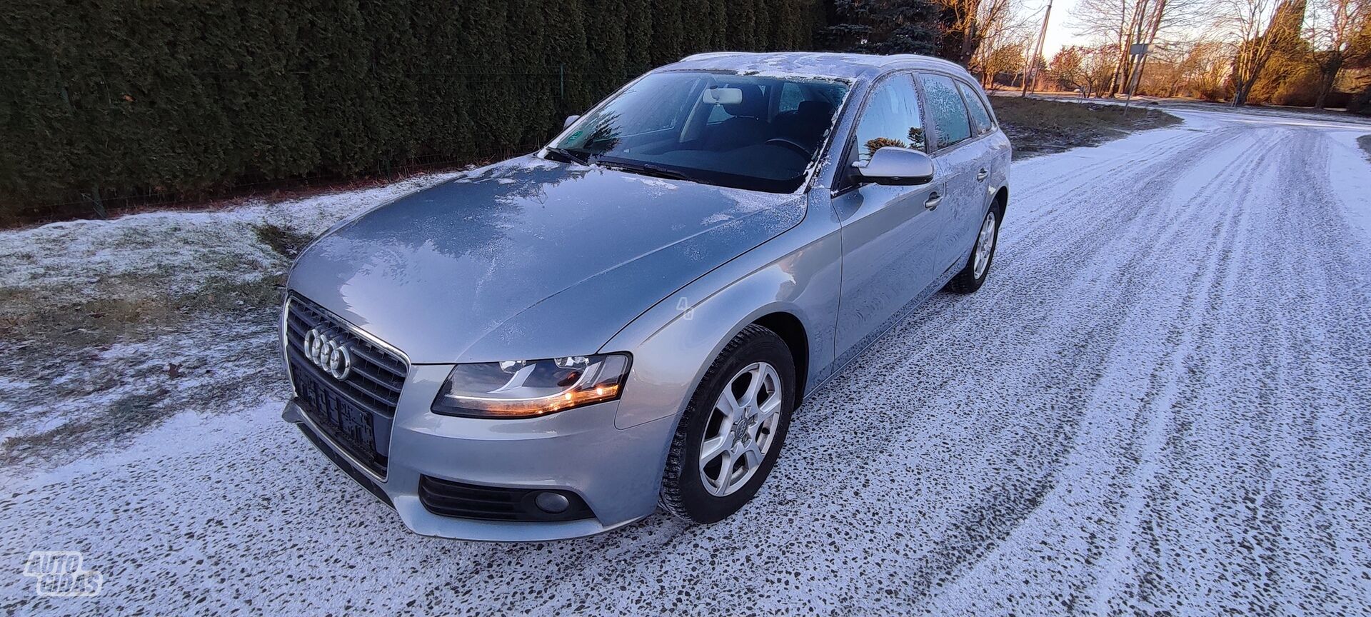 Audi A4 2010 m Universalas