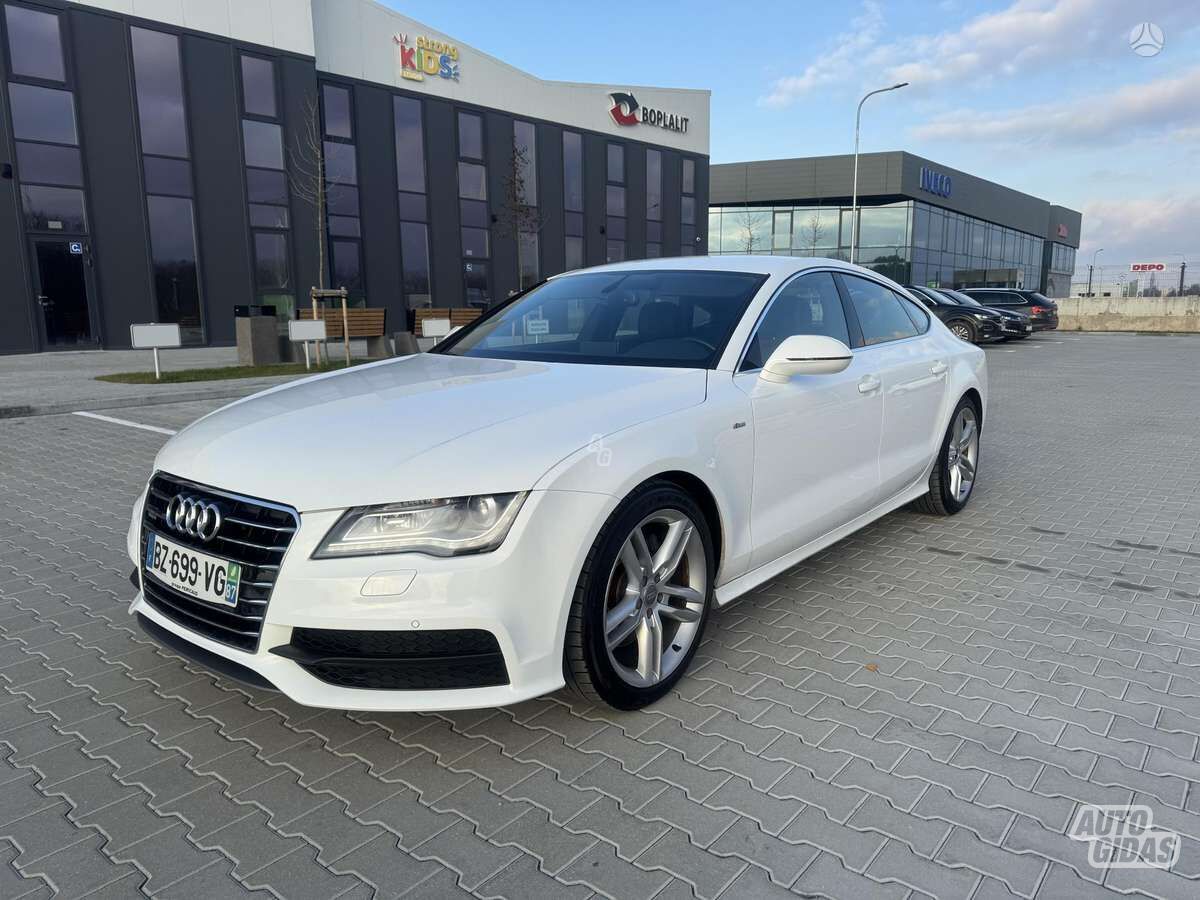 Audi A7 2012 г Купе