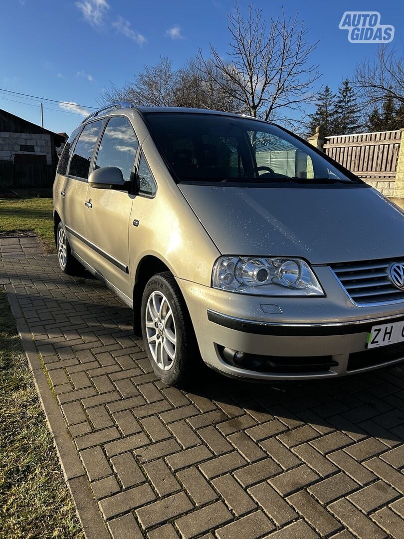 Volkswagen Sharan 2010 m Vienatūris