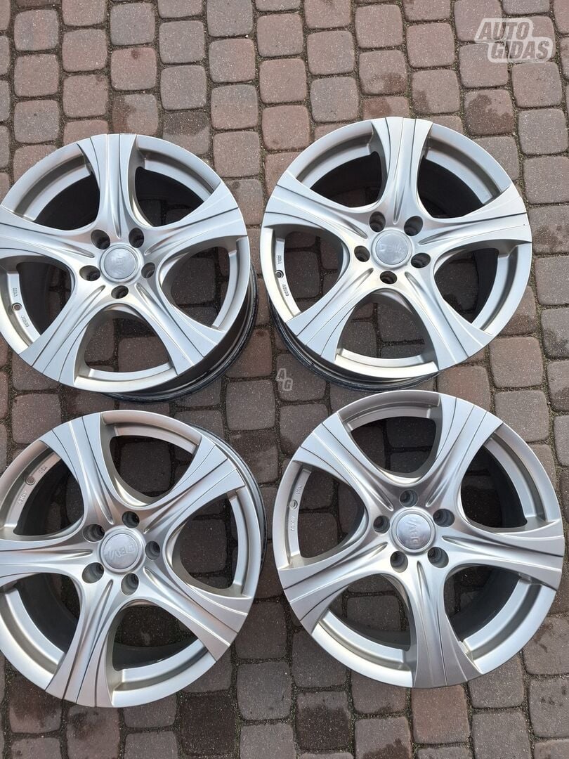 Light alloy R18 rims