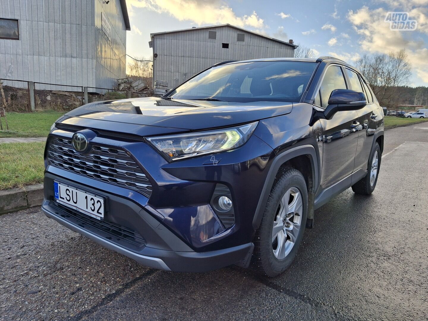 Toyota RAV4 2020 y Off-road / Crossover