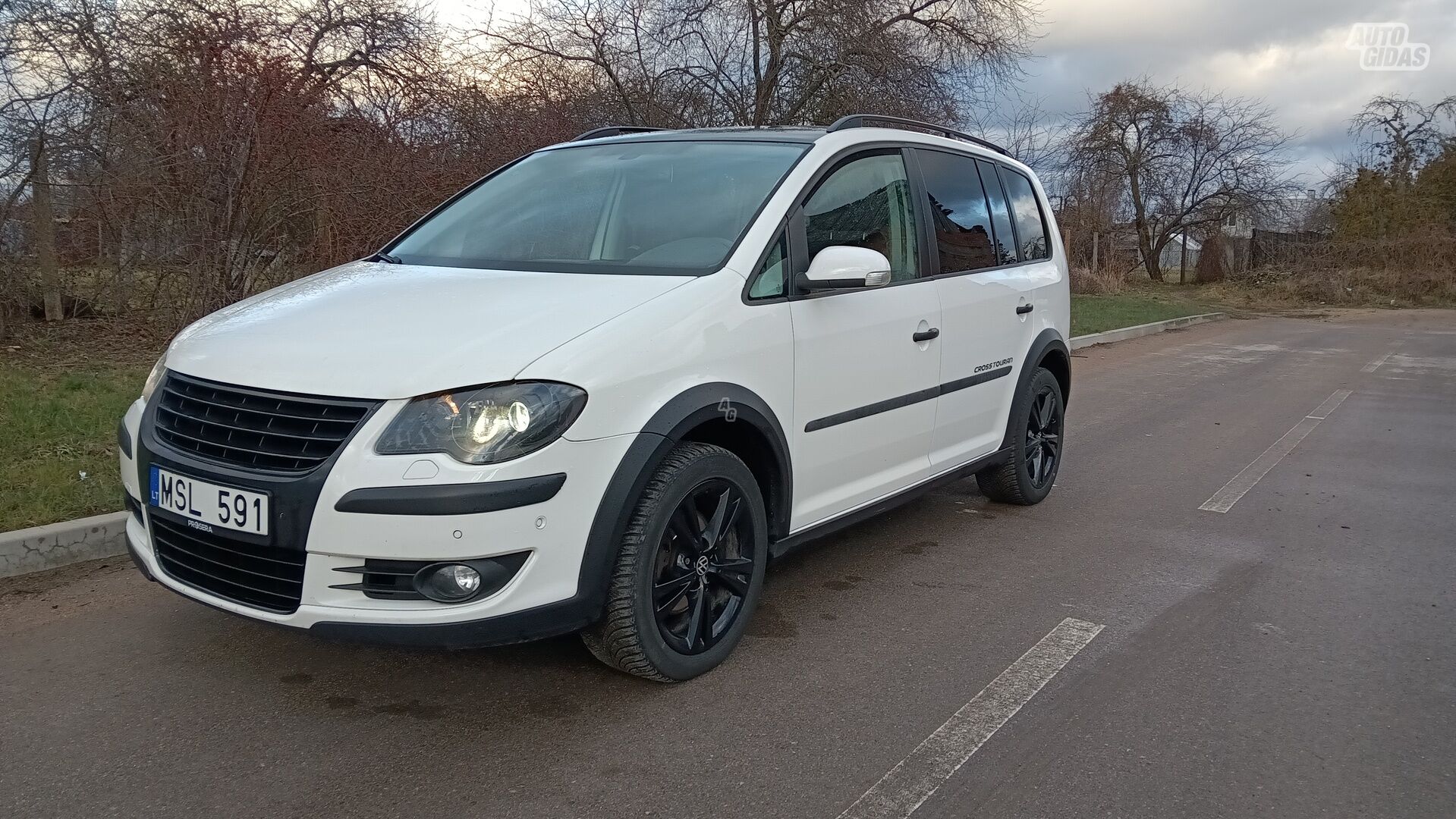 Volkswagen Cross Touran 2009 m Vienatūris