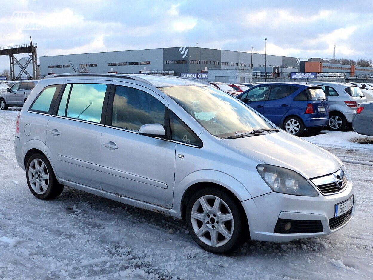 Opel Zafira 2006 m Vienatūris