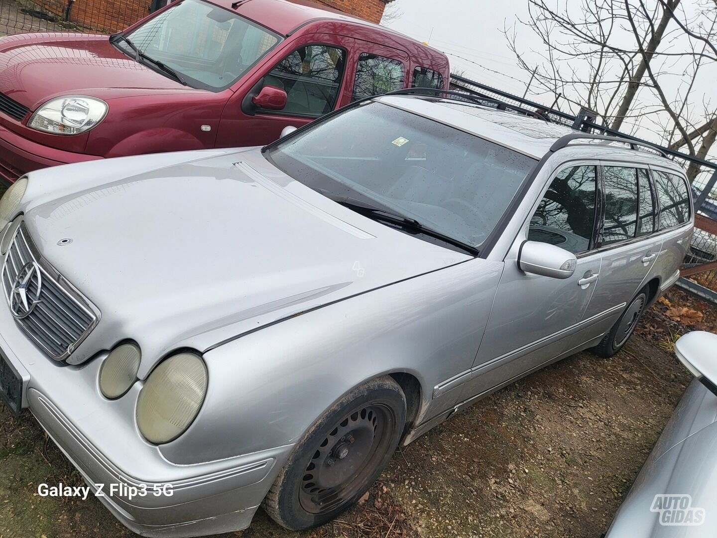 Mercedes-Benz E 220 2001 y Wagon