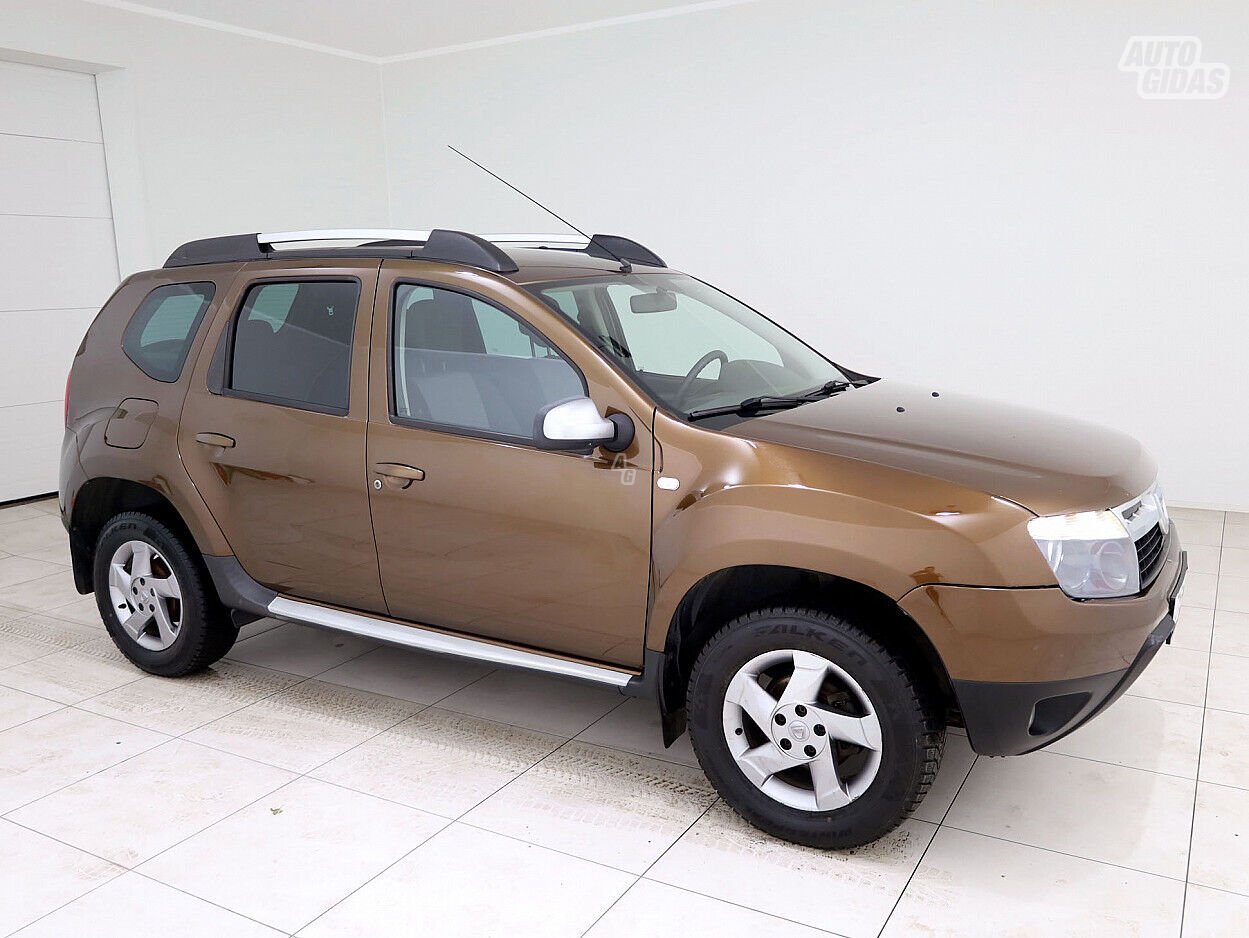 Dacia Duster 2013 г Внедорожник / Кроссовер