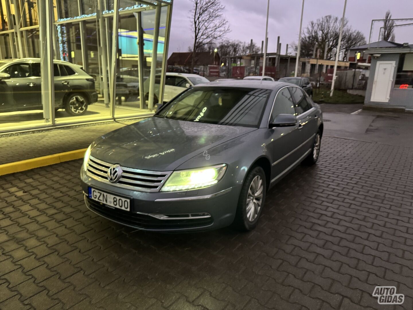 Volkswagen Phaeton 2013 y Sedan