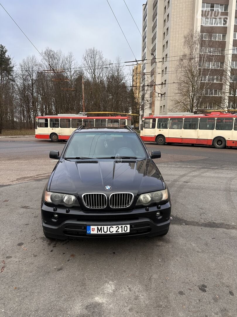 Bmw X5 2000 г Внедорожник / Кроссовер