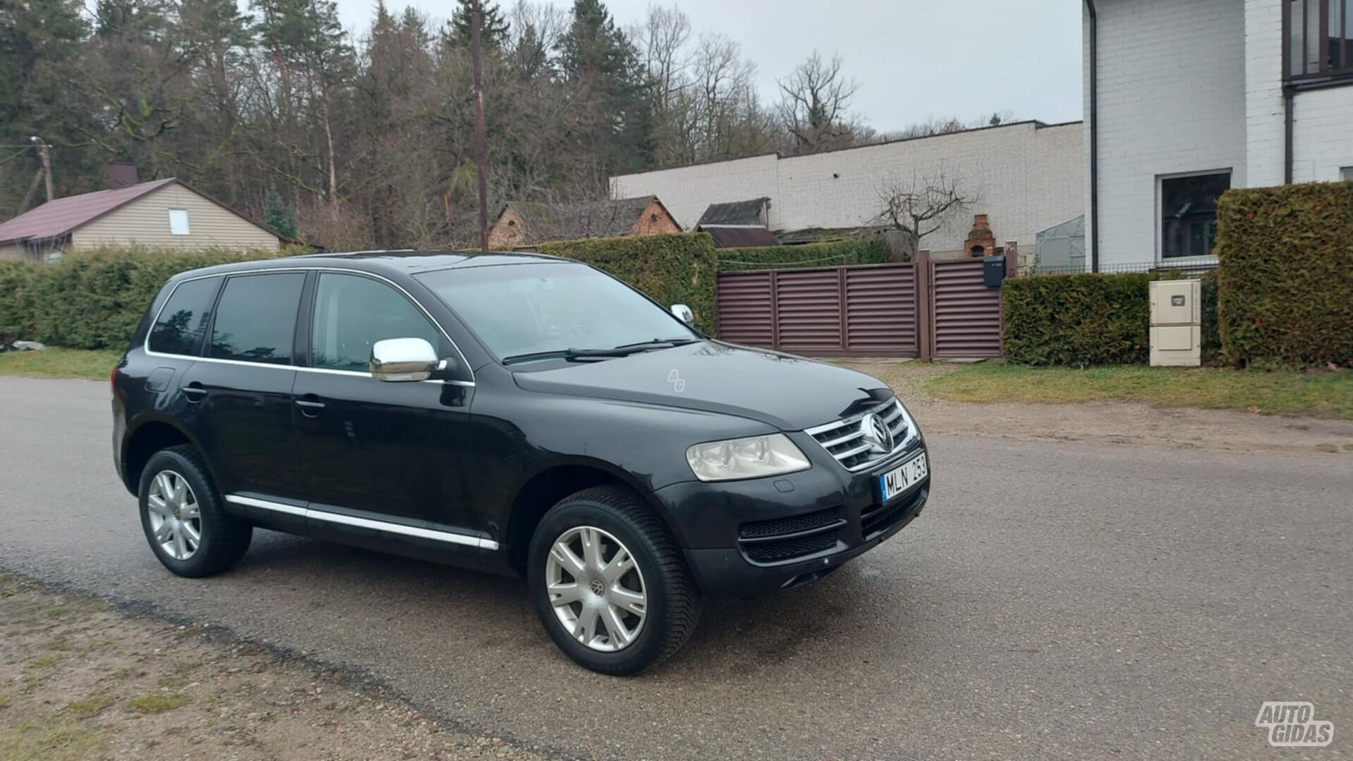 Volkswagen Touareg 2004 г Внедорожник / Кроссовер