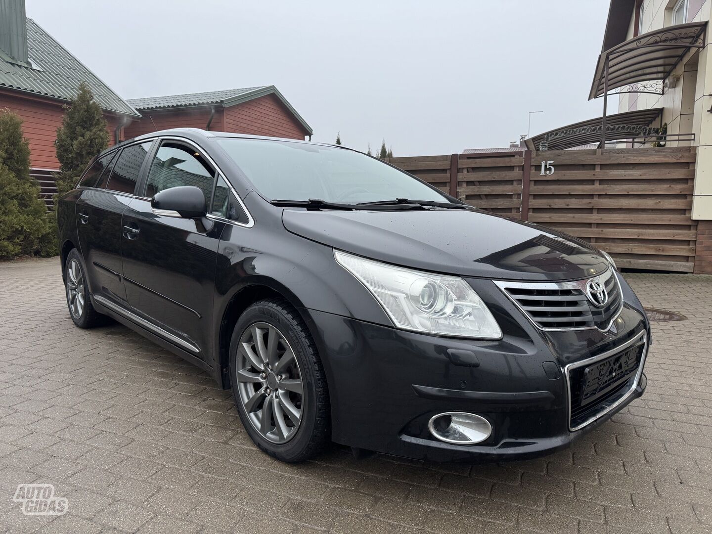 Toyota Avensis 2011 m Universalas