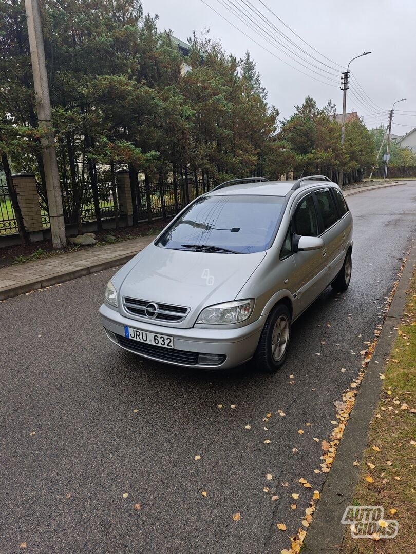 Opel Zafira 2005 m Vienatūris